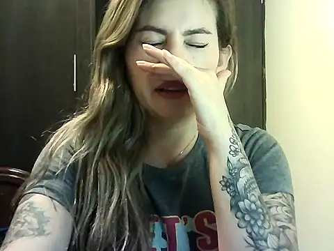 Snapshot of Valery__Rouse_ chatting on 03/08/26, 02:04 Valery Rouse online show from 03/08/26, 02:04