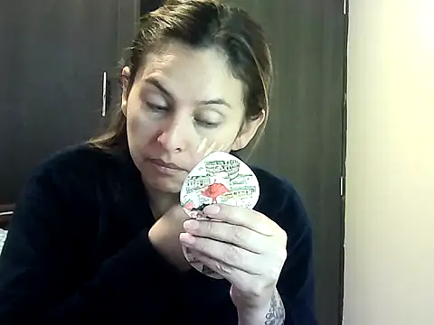 Snapshot of Valery__Rouse_ chatting on 03/16/26, 02:10 Valery Rouse online show from 03/16/26, 02:10