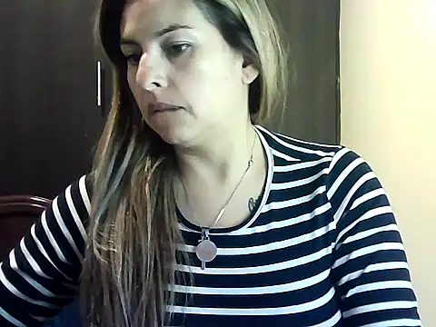 Snapshot of Valery__Rouse_ chatting on 03/17/26, 02:16 Valery Rouse online show from 03/17/26, 02:16