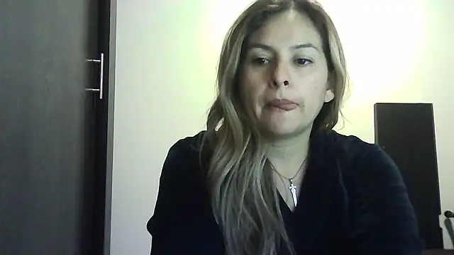 Snapshot of Valery__Rouse_ chatting on 03/27/26, 12:16 Valery Rouse online show from 03/27/26, 12:16