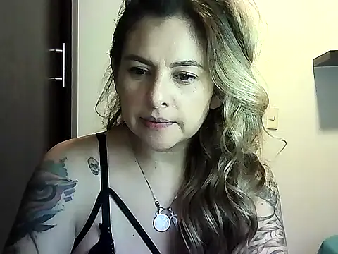 Snapshot of Valery__Rouse_ chatting on 03/29/26, 10:10 Valery Rouse online show from 03/29/26, 10:10