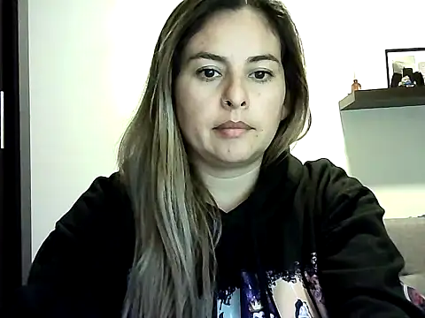 Snapshot of Valery__Rouse_ chatting on 06/01/26, 12:12 Valery Rouse online show from 06/01/26, 12:12