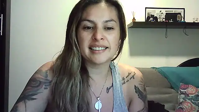Snapshot of Valery__Rouse_ chatting on 06/15/26, 10:56 Valery Rouse online show from 06/15/26, 10:56