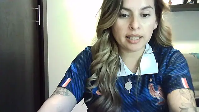 Valery  Rouse  online show from 06/17/26, 12:02