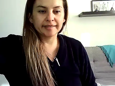Valery  Rouse  online show from 07/06/26, 12:57