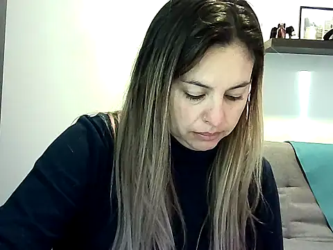Valery  Rouse  online show from 07/21/26, 11:45
