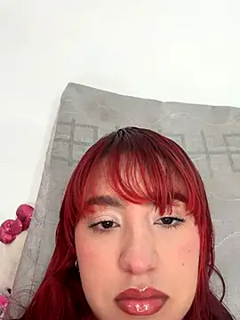 Snapshot of The_Best_Melissa chatting on 10/15/25, 04:40 The Best Melissa online show from 10/15/25, 04:40