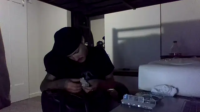 Snapshot of Jbenz420 chatting on 06/14/26, 09:39 Jbenz420 online show from 06/14/26, 09:39