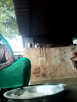 Snapshot of Hot-honi chatting on 09/26/25, 12:47 Hot-honi online show from 09/26/25, 12:47