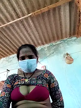 Snapshot of Hot-honi chatting on 10/02/25, 03:24 Hot-honi online show from 10/02/25, 03:24