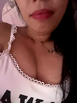 Bear-cute00 online show from 09/12/25, 06:46