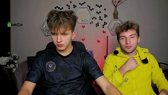 travis wolf  online show from 09/13/25, 06:51