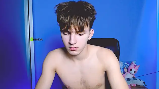 travis wolf  online show from 09/17/25, 05:20