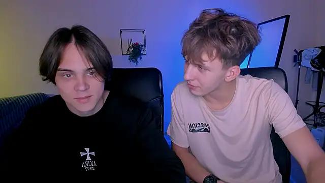 travis wolf  online show from 09/23/25, 08:23