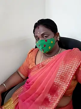 Snapshot of Tamil_Kavitha10 chatting on 09/15/25, 03:23 Tamil Kavitha10 online show from 09/15/25, 03:23