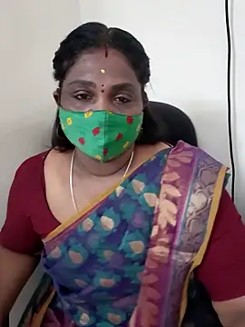 Snapshot of Tamil_Kavitha10 chatting on 10/11/25, 01:09 Tamil Kavitha10 online show from 10/11/25, 01:09