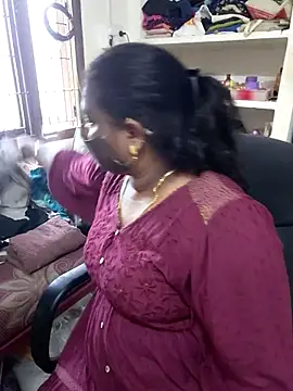 Tamil Kavitha10 online show from 07/15/26, 01:11
