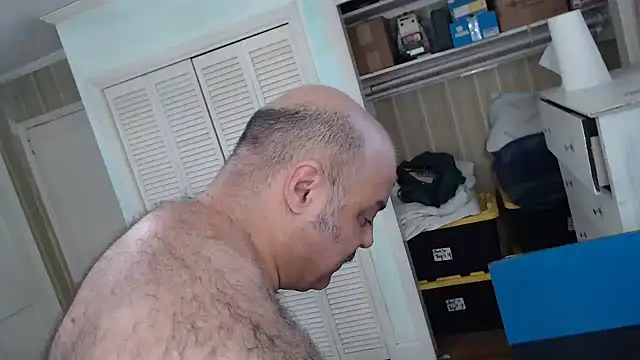 Snapshot of bullmusclejoe chatting on 11/09/25, 02:59 bullmusclejoe online show from 11/09/25, 02:59