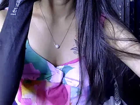 Snapshot of Riva_arora01 chatting on 12/02/25, 10:42 Riva arora01 online show from 12/02/25, 10:42