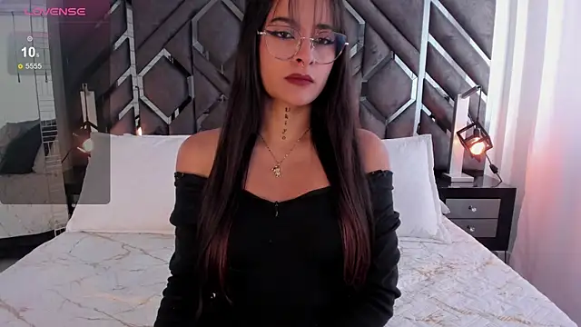 Lilith Blaze1 online show from 10/28/25, 12:52