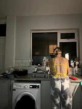 CheekyChelseaX online show from 10/31/25, 07:59