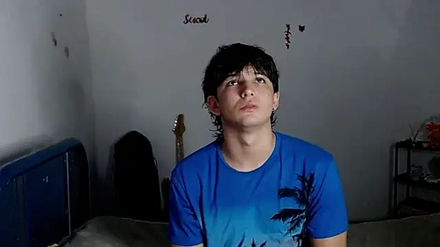 Snapshot of big_lunatic chatting on 09/11/25, 03:39 big lunatic online show from 09/11/25, 03:39