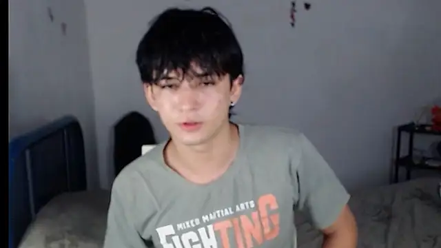 Snapshot of big_lunatic chatting on 09/13/25, 03:50 big lunatic online show from 09/13/25, 03:50