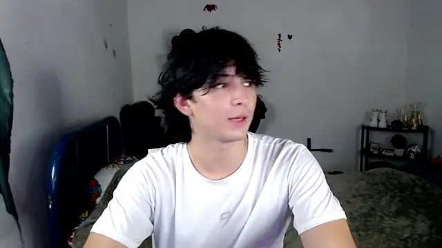 Snapshot of big_lunatic chatting on 11/02/25, 12:24 big lunatic online show from 11/02/25, 12:24