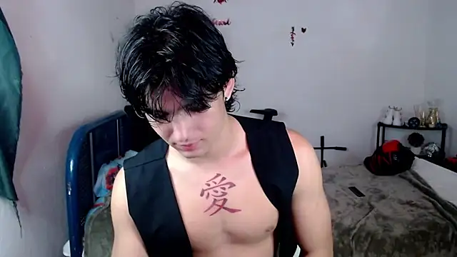 Snapshot of big_lunatic chatting on 11/05/25, 03:17 big lunatic online show from 11/05/25, 03:17