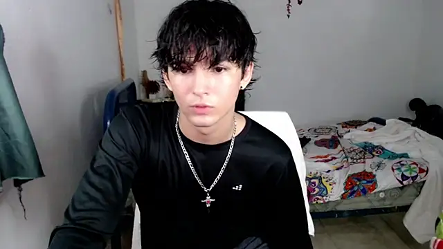 Snapshot of big_lunatic chatting on 11/27/25, 01:40 big lunatic online show from 11/27/25, 01:40