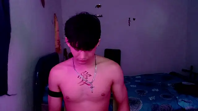 Snapshot of big_lunatic chatting on 12/16/25, 07:52 big lunatic online show from 12/16/25, 07:52