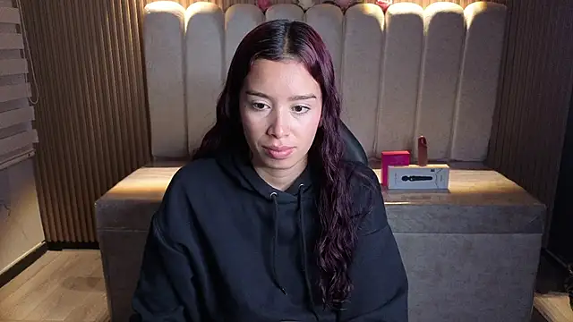  Mia Evans 1 online show from 07/27/26, 01:29