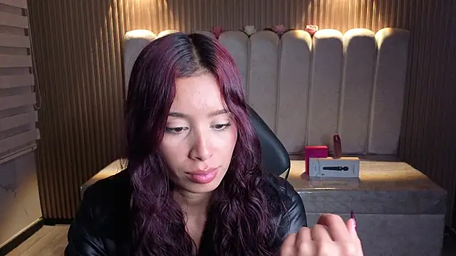  Mia Evans 1 online show from 07/28/26, 07:50