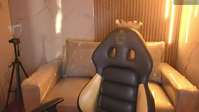 Snapshot of _Charlotte_Collins_ chatting on 12/02/25, 02:56 Charlotte Collins online show from 12/02/25, 02:56