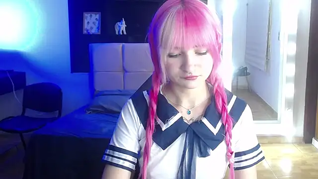  Charlotte Collins  online show from 07/28/26, 04:39