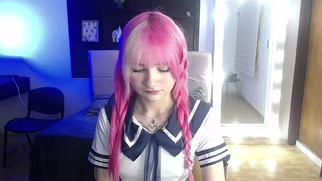  Charlotte Collins  online show from 07/28/26, 06:20
