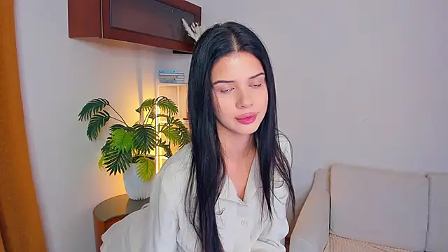 JoCauterucci online show from 09/20/25, 06:58