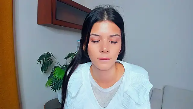 JoCauterucci online show from 10/11/25, 06:56