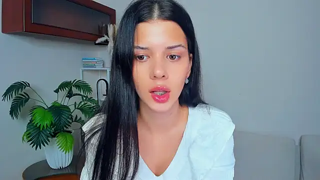 JoCauterucci online show from 10/17/25, 07:00