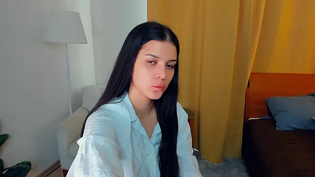 Snapshot of JoCauterucci chatting on 11/08/25, 06:46 JoCauterucci online show from 11/08/25, 06:46