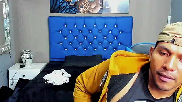 AngelAndChris online show from 09/23/25, 12:30