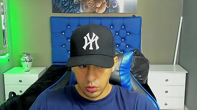 AngelAndChris online show from 09/24/25, 12:08