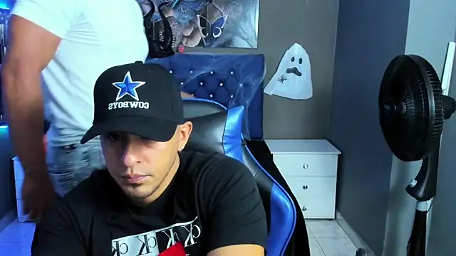 AngelAndChris online show from 10/30/25, 12:39