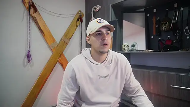 massimo vidal  online show from 09/19/25, 12:39