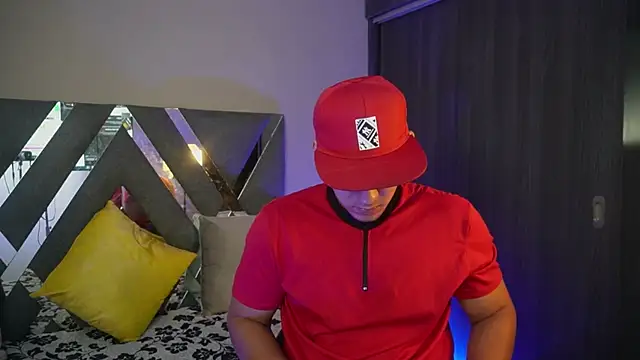 massimo vidal  online show from 09/28/25, 03:01