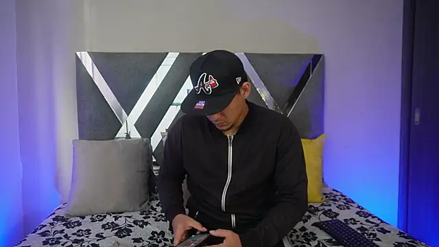 massimo vidal  online show from 09/29/25, 12:10