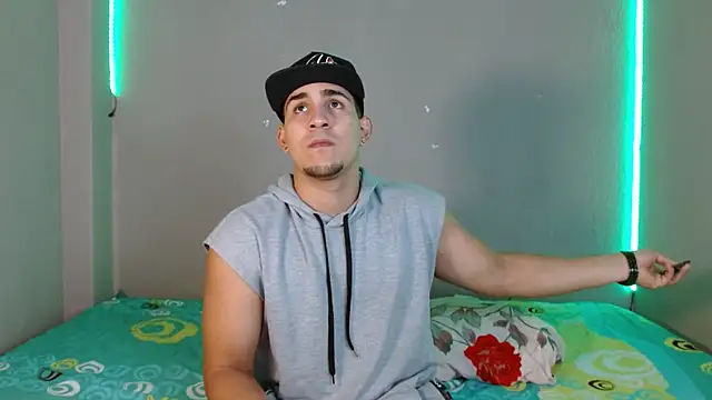 massimo vidal  online show from 10/28/25, 01:47