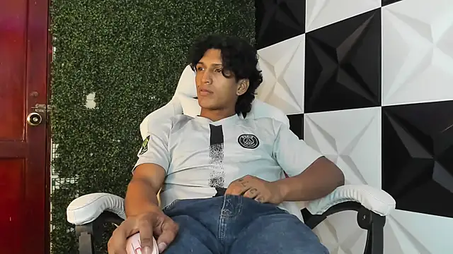 bull cam online show from 11/05/25, 07:14