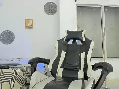 Jax Maliq online show from 09/23/25, 04:15