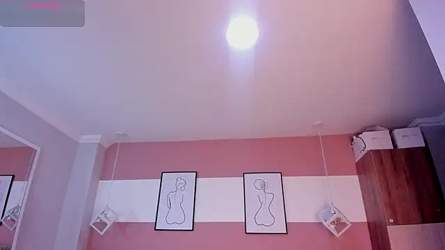 Mia Valentine  online show from 11/26/25, 08:21